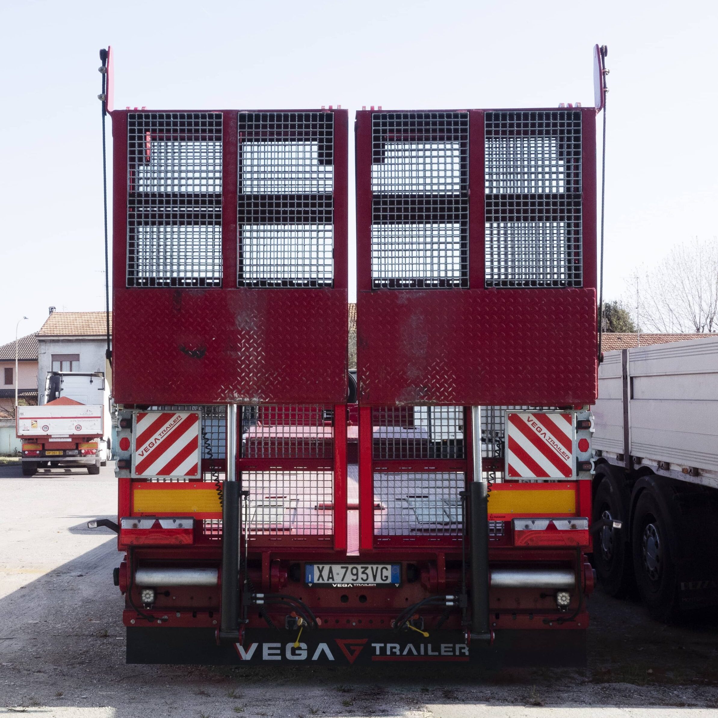 LAELLE TRASPORTI AZIENDA DI TRASPORTI E LOGISTICA