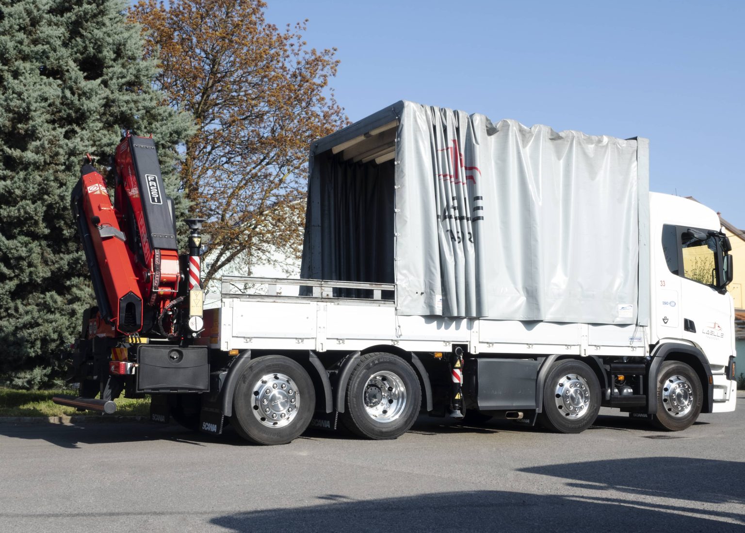 LAELLE TRASPORTI AZIENDA DI TRASPORTI E LOGISTICA
