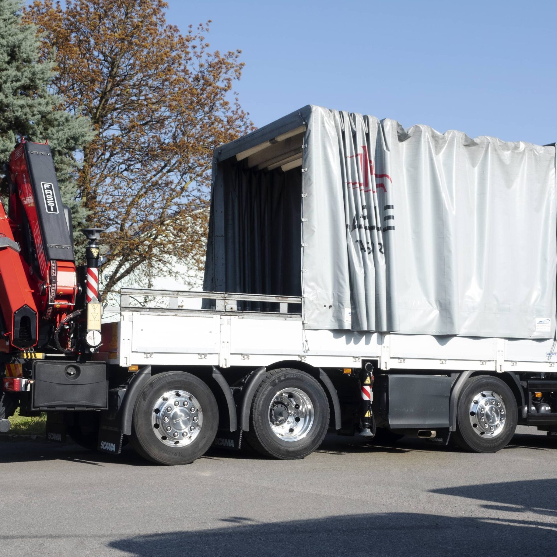 LAELLE TRASPORTI AZIENDA DI TRASPORTI E LOGISTICA