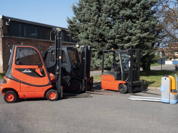 LAELLE TRASPORTI AZIENDA DI TRASPORTI E LOGISTICA