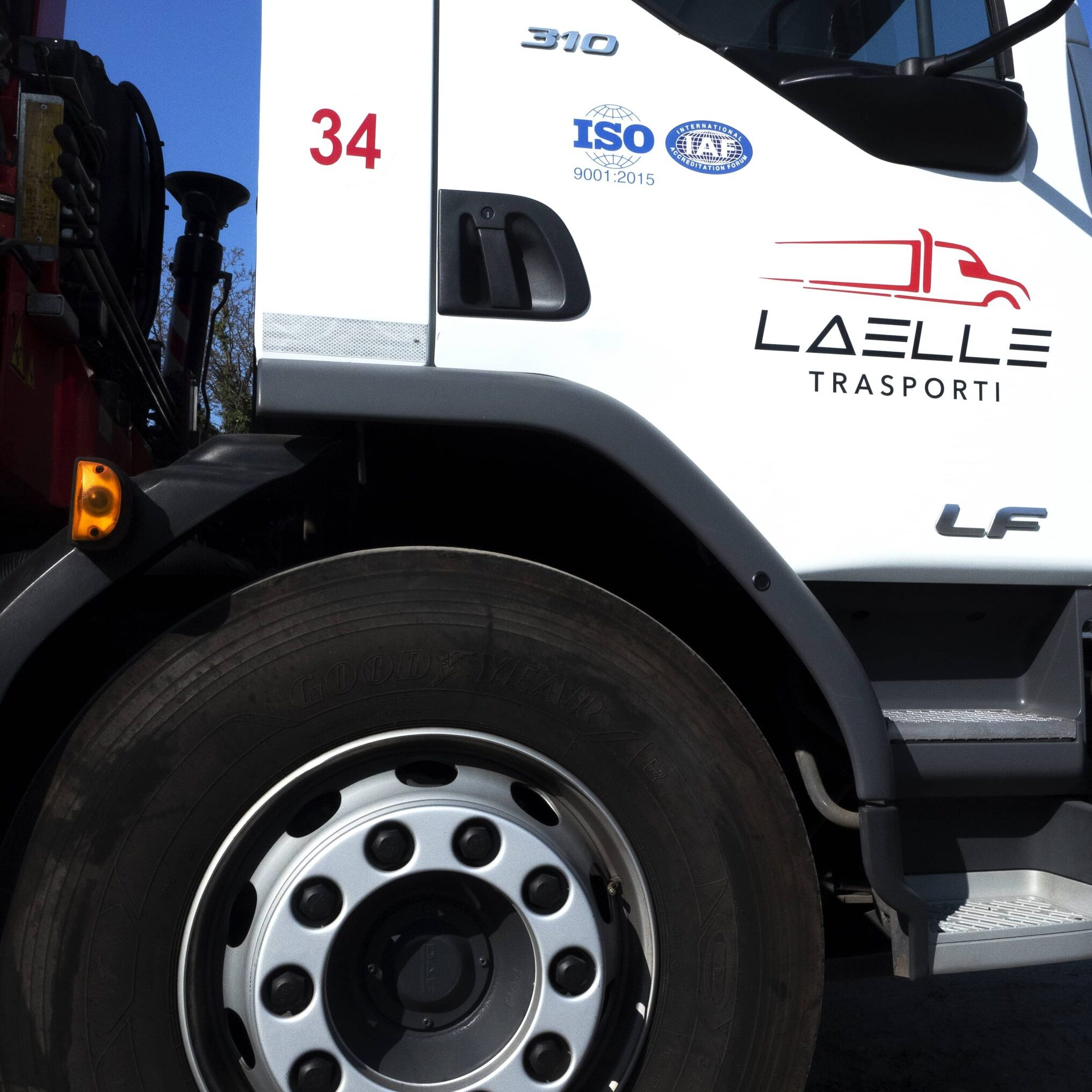 LAELLE TRASPORTI AZIENDA DI TRASPORTI E LOGISTICA