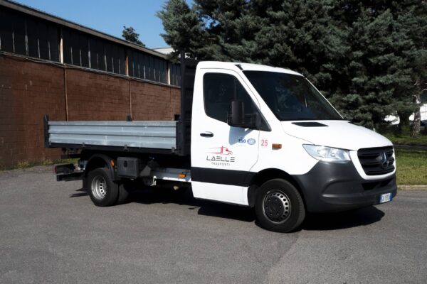 LAELLE TRASPORTI AZIENDA DI TRASPORTI E LOGISTICA